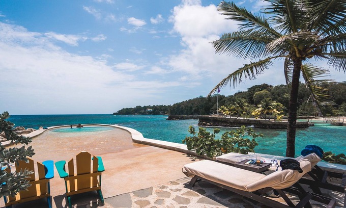 Oracabessa Hotel | Experience GoldenEye: 4-Star Hotel with Pool & Spa