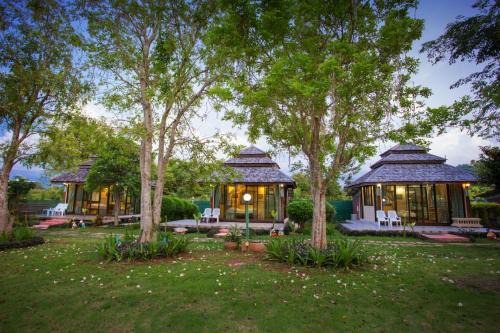 Mu Si Resort | Relax at Goldengold Resort & Spa with Ocean View Amenities