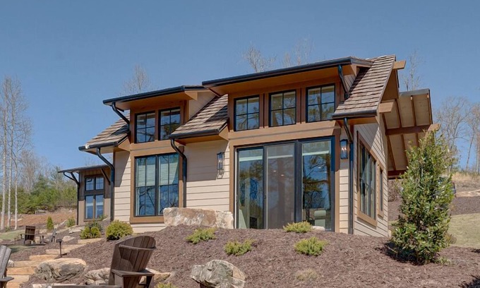 Mineral Bluff Cottage | Inviting Golf and Riverfront Cottage with Group Availability