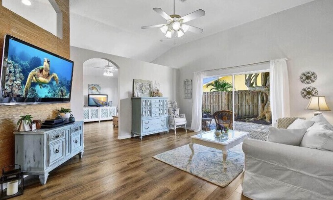North Palm Beach Heights House | Top-Rated Jupiter Coastal Retreat with Ocean View Amenities