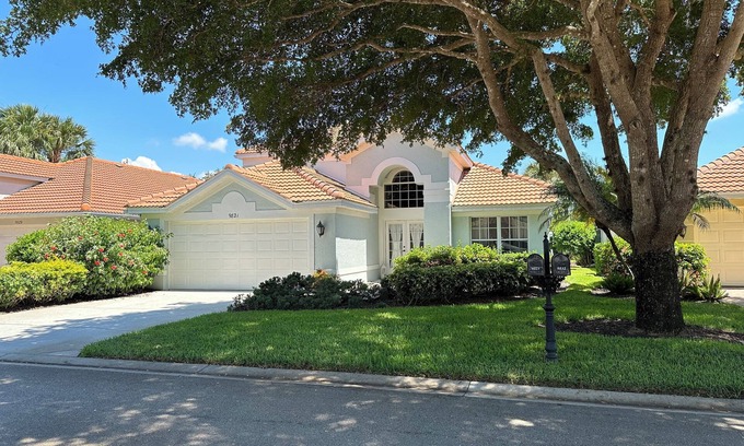 Bonita Springs Villa | Experience The BROOKS SPRING RUN Villa with Pool & Golf Access