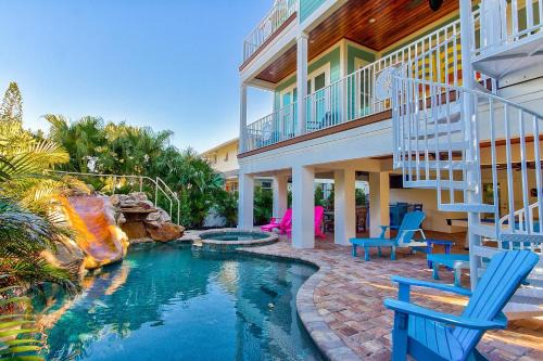 Bradenton Beach House | Relaxing Retreat with Pool, Spa & Beach Access Awaits