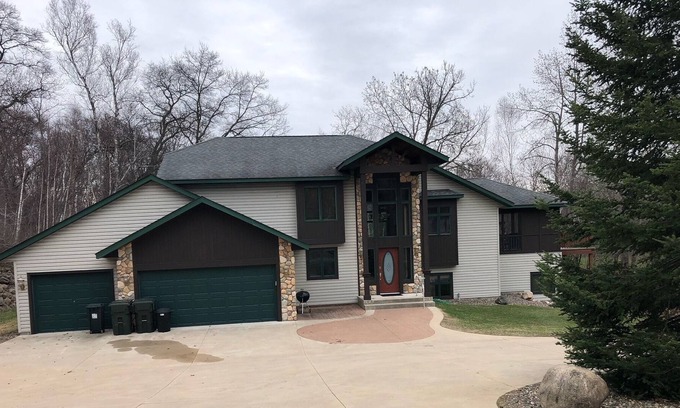 Breezy Point House | Golf Course Manor in Breezy Point 7br, 5ba