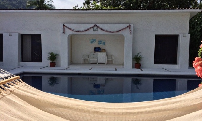 Ixtapa House | Relaxing Golf Retreat with Pool & Spa, Perfect for Families