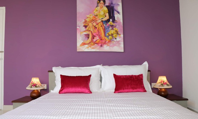 Borella Apartment | Inviting Golf Link Colombo: Family-Friendly with Dining Options