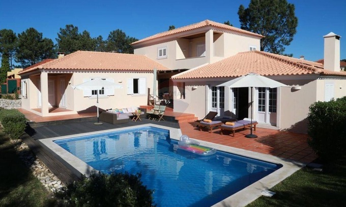 Quinta Do Conde Villa | Relaxing Getaway at Quinta do Peru with Spa & Pool Access