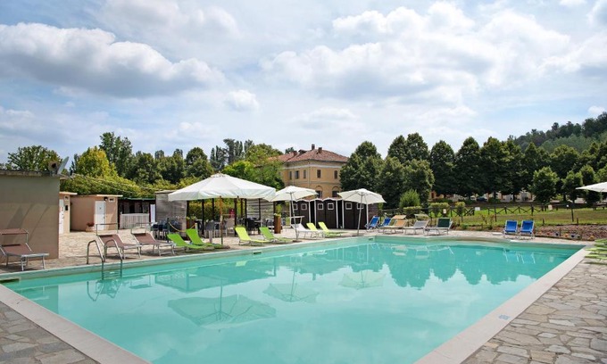 Cardona Apartment | Pet-Friendly Dimora Il Feudo with Pool and Family Amenities