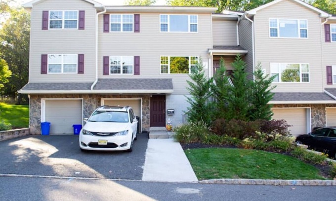 Bridgewater Apartment | Golf view from Patio- Spacious 3-bedroom apartment in charming Bridgewater