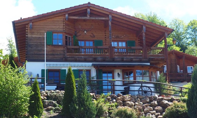 Haarbach Apartment | Charming Golfchalet Uttlau: Oceanfront Family Retreat