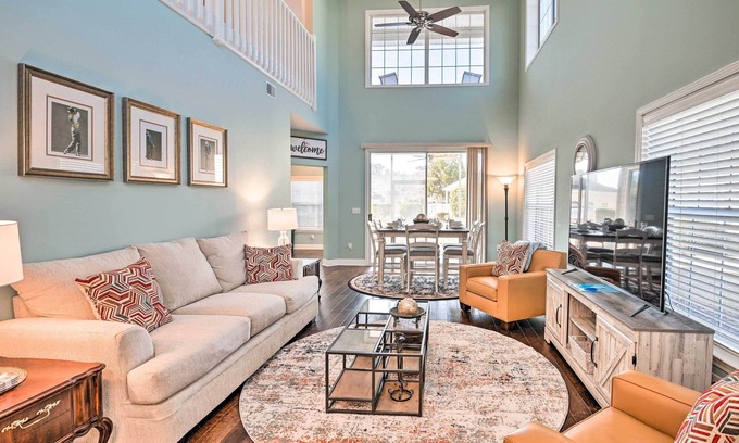 Red Hill House | Ideal Getaway: Golfer's Paradise in Myrtle Beach with Balcony