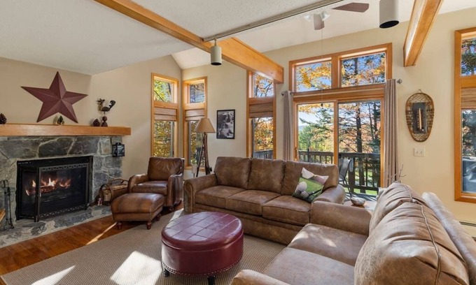 Wilmington House | Golfers Haven: Steps from Haystack's 1st Tee, Pet-Friendly!