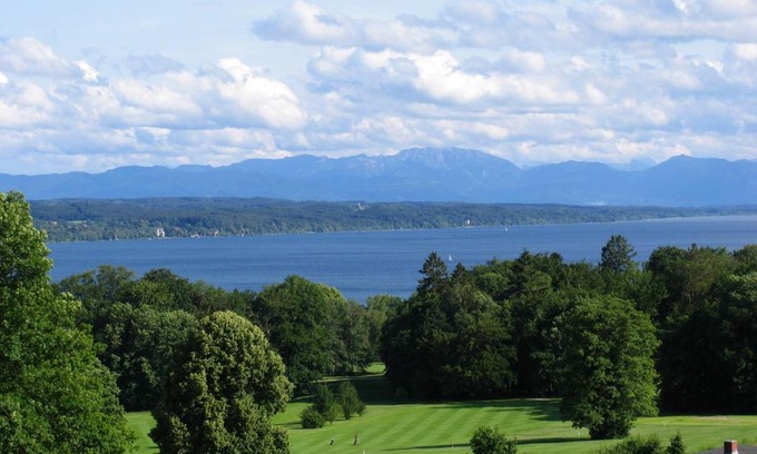 Feldafing Hotel | Premier Stay at Golfhotel Kaiserin Elisabeth with Ocean Views