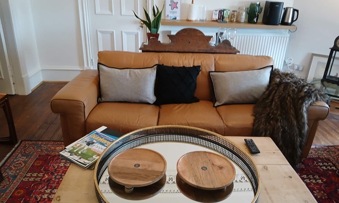 Prestwick Bed & Breakfast | Golfing, Historic sights and sandy beaches within walking distance!