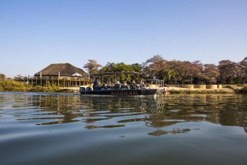 Namibia Cabin | Experience Gondwana Hakusembe River Lodge: Family-Friendly Oasis