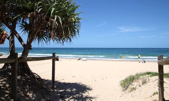 Dicky Beach House | Experience Coastal Bliss at Dicky Beach with Family Amenities