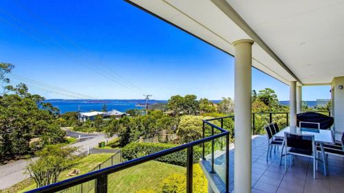 Killcare Heights House | Gone Coastal: Ideal Stay for Pet and Child-Friendly Fun