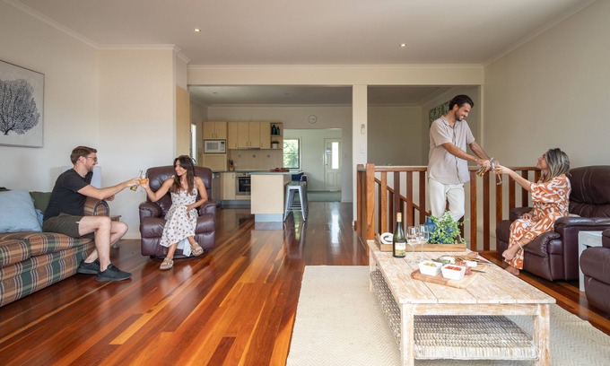 Nelson Bay House | Experience Gone Surfing in Nelson Bay Village - Pet Friendly!