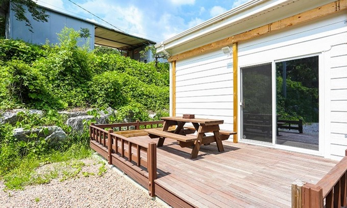 Gongju House | Eco-Friendly Comfort at Gongju Hayan Pension - 10/10 Rated