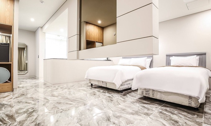 Gongju Hotel | Discover Gongju Maru Hotel with Eco-Friendly Amenities