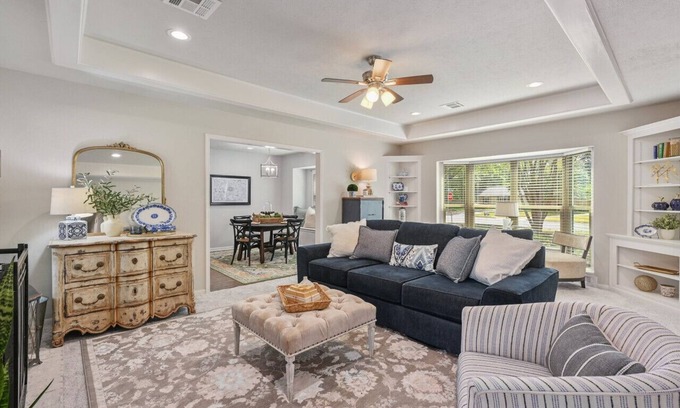 La Brisa House | Good Bull Getaway~Aggieland Vacation Rentals
