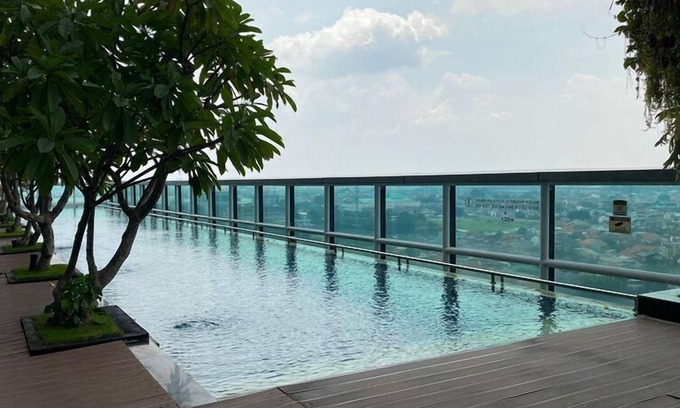 Surabaya Apartment | Good Location And Relaxing 1Br Apartment At Aryaduta Residence