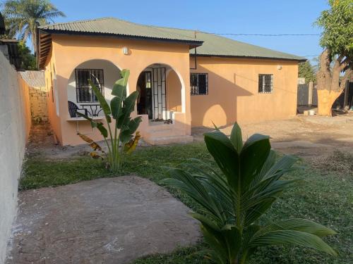 Brufut House | Relaxing Vibes at Good Vibes Guesthouse - Pet Friendly Stay