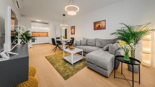 Novi Zagreb Apartment | Vibrant Escapes: 4-Star Hotel with Exceptional Guest Ratings
