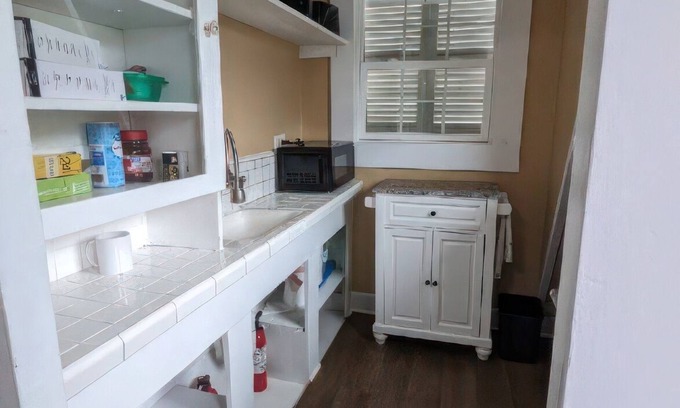 Aransas Pass Cottage | Tranquil Haven for Beach Lovers and Fishing Enthusiasts