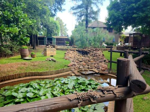 Bedfordview Hotel | Budget-Friendly Goodnight Guest Lodge with Pool & Breakfast