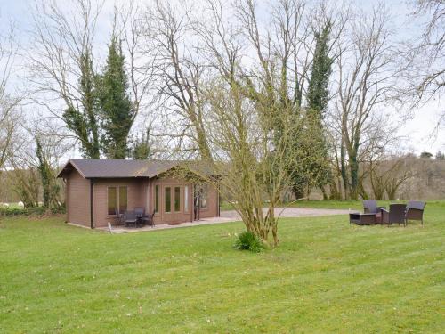 Tollard Royal House | Gooseberry Lodge: 4-Star Pet-Friendly Retreat with Great Reviews