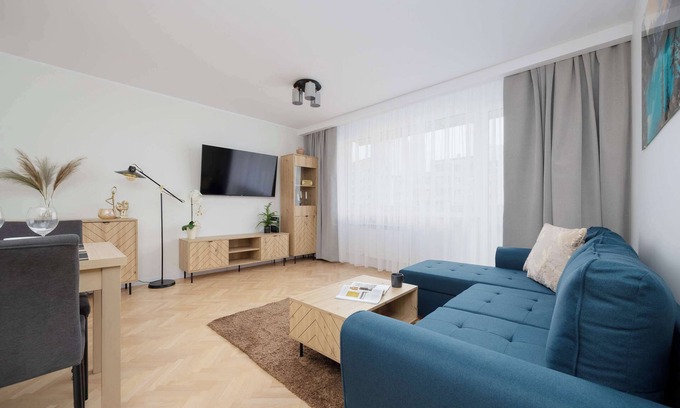 Wilanow Apartment | Goplańska 29 | Stylish Apartment | Balcony