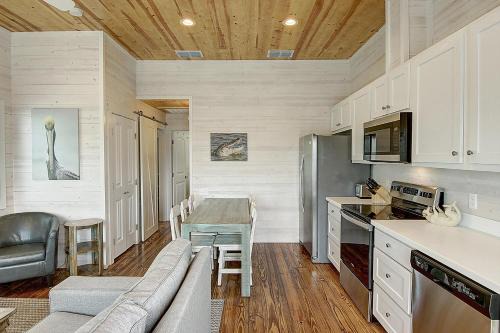 Port Aransas House | Gordys Getaway ESB9: Family-Friendly with Perfect 10 Rating