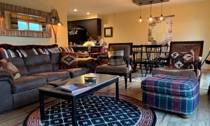 North Creek House | Mountain Retreat: Gore Mnt. Ski Resort by Lake George