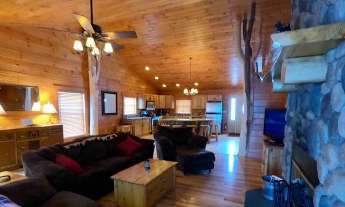 North Creek Cabin | Gore Mountain Log Cabin Getaway with Pool and Hot Tub