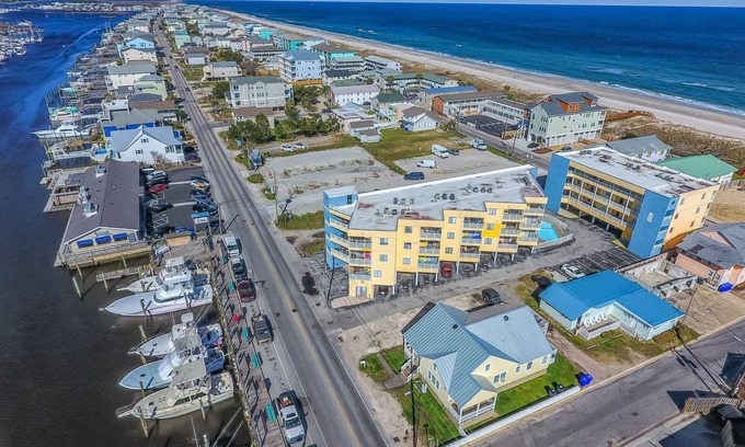 North Carolina Coast Condo | Oceanfront 2BR Condo with Pool & Spectacular Views