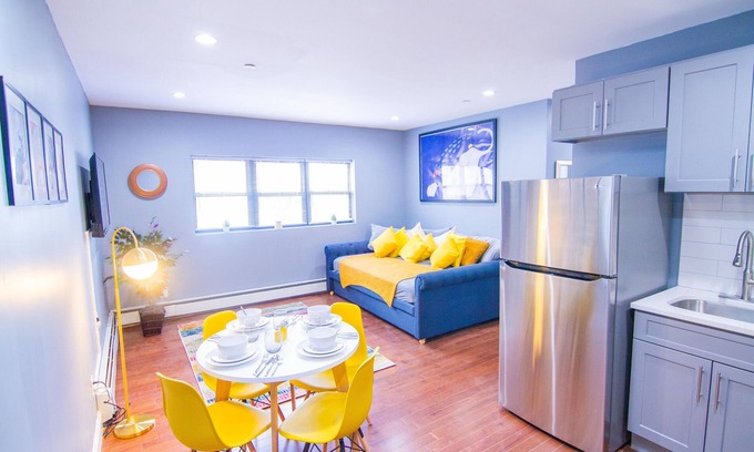 East New York Apartment | Inviting 2BR Retreat in Brooklyn, Just 30 Mins to Manhattan