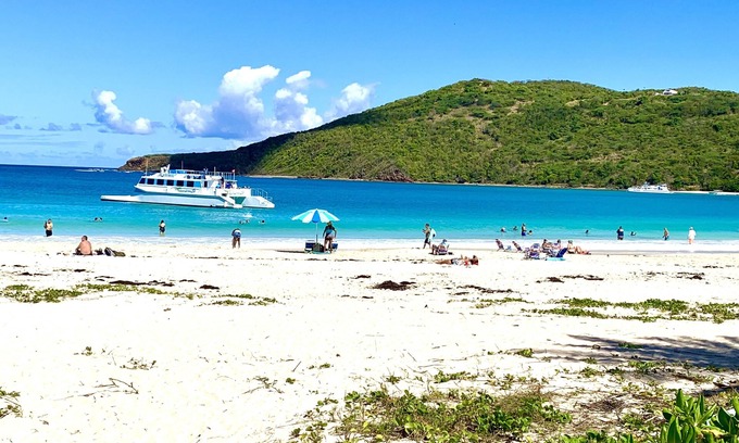Fajardo Condo | Gorgeous 3/2 condo 5-min 7 seas beach, snorkeling, parasailing excursions biobay