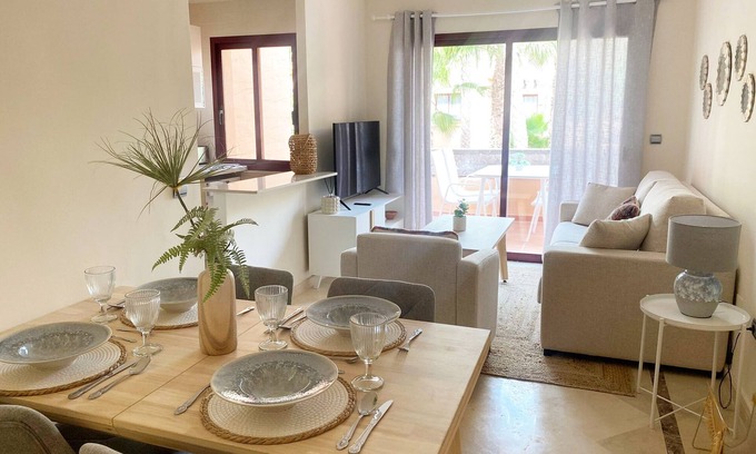 Los Alcazares Apartment | Top-Rated 3 Bed Beach Apartment with Ocean View & Pool