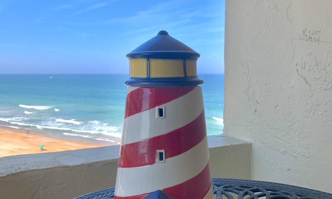 Ormond-by-the-Sea Condo | Beachfront 3 Bedroom Condo with Pool and Pet-Friendly Perks