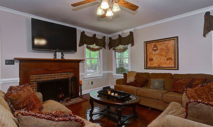 Weddington House | Elegant 4-Bedroom Retreat with Rec Room & Outdoor Pond