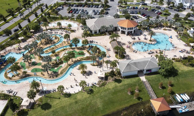 Kissimmee Villa | Beautiful 4Bd Retreat Near Disney with Private Pool