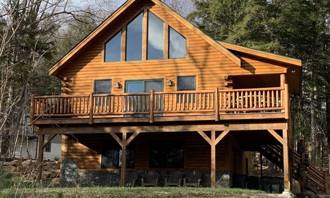 Intervale Cabin | Beautiful 4BR Log Home Near Storyland & N. Conway Awaits