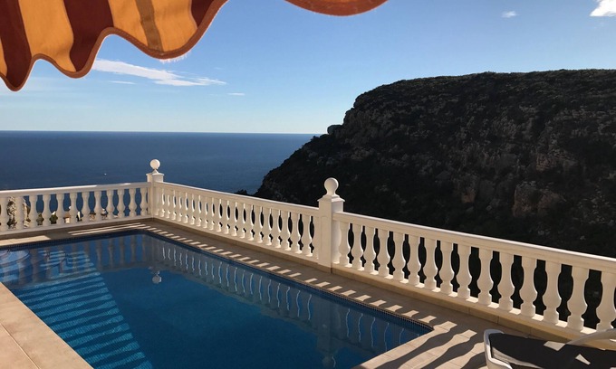 Cumbre del Sol Villa | Discover a Fabulous Villa with Ocean Views & Private Pool