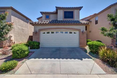 Mesa House | Pet-Friendly 3-Bedroom Hideout with Top Guest Reviews
