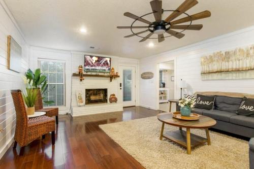 Northport House | Ideal Alabama Home Just 4 Miles from the Stadium