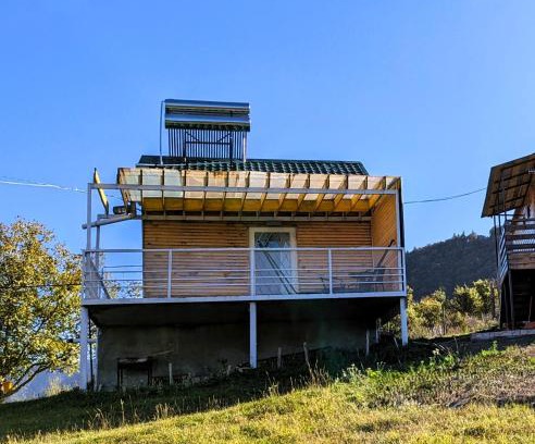 Likani House | Cozy Mountain Top Cabin – 9/10 Rated & Pet Friendly Retreat