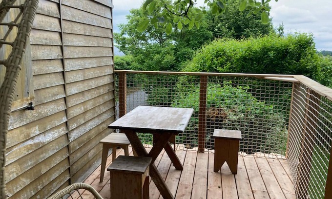Gommenec'h Apartment | Coastal Getaway for Two with Pool and Spa near Brittany