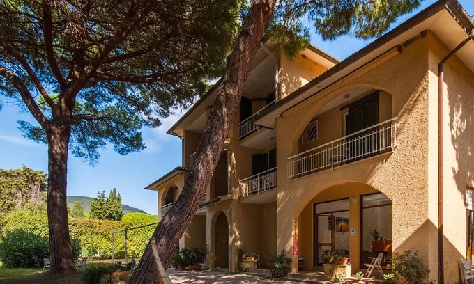 Lacona Apartment | Bright Oceanfront Apartment for Your Elba Getaway