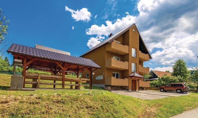Jasenak Apartment | Cozy 2 Bedroom Accommodation in Ogulin - Pet Friendly Stay