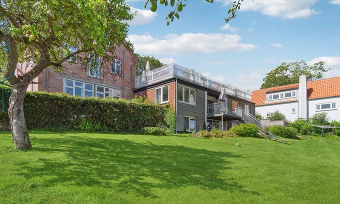 Bolshavn Apartment | Enjoy an Unforgettable Stay in a Prime Oceanfront Apartment